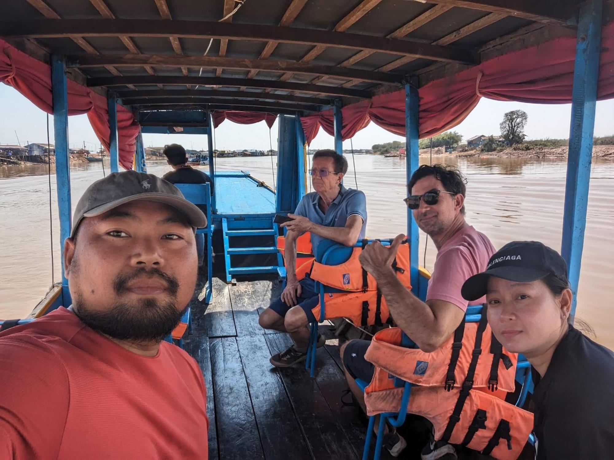 St 63 Home Stay & Tour Kampong Khleang Exteriér fotografie